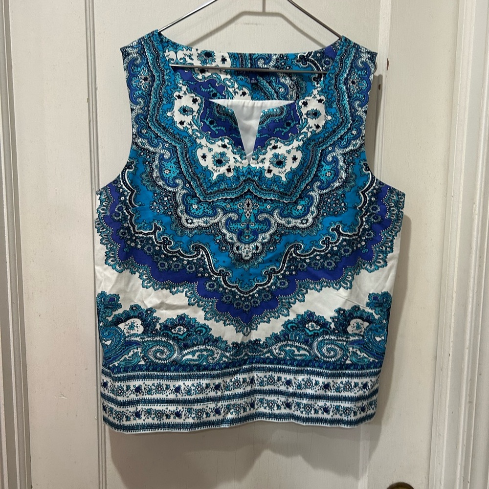 Talbots Blue and White Patterned Tank Top